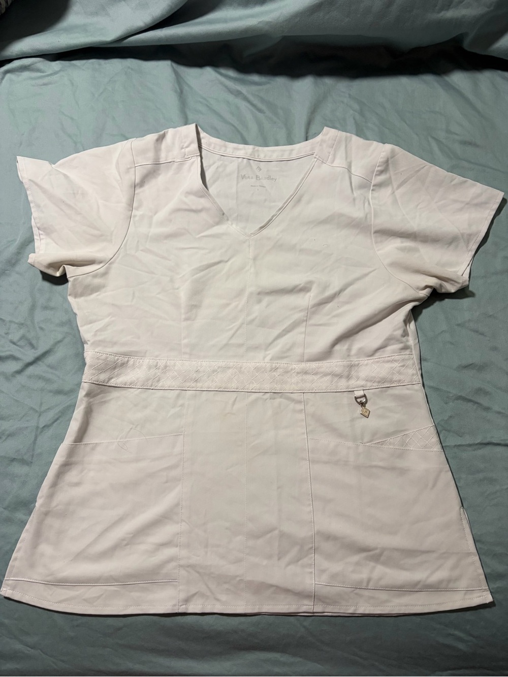 Vera Bradley White Womens V-Neck Scrub Top with Waist Detail